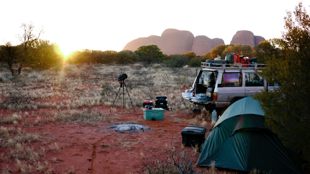 Camping in Australien am Fuß des Uluru